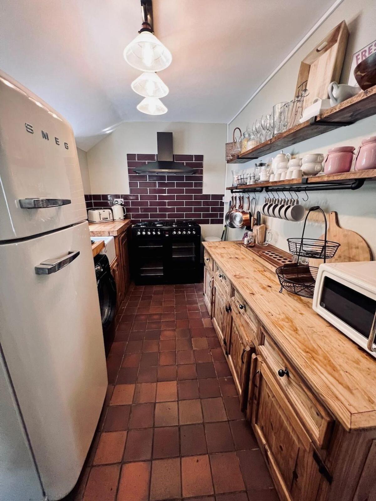 6 - Central Location - Entire House - Free Parking 머티르티드필 외부 사진